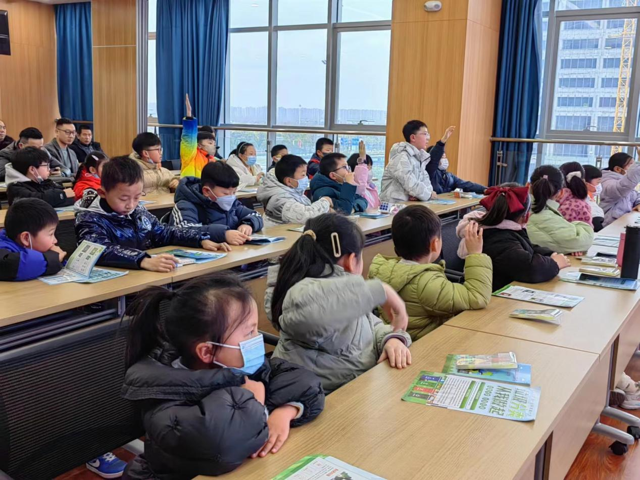 華展貓先生，校園垃圾分類活動，智能垃圾分類